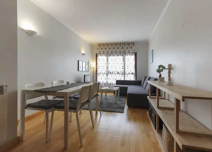 Modern Bela Vista By Homing